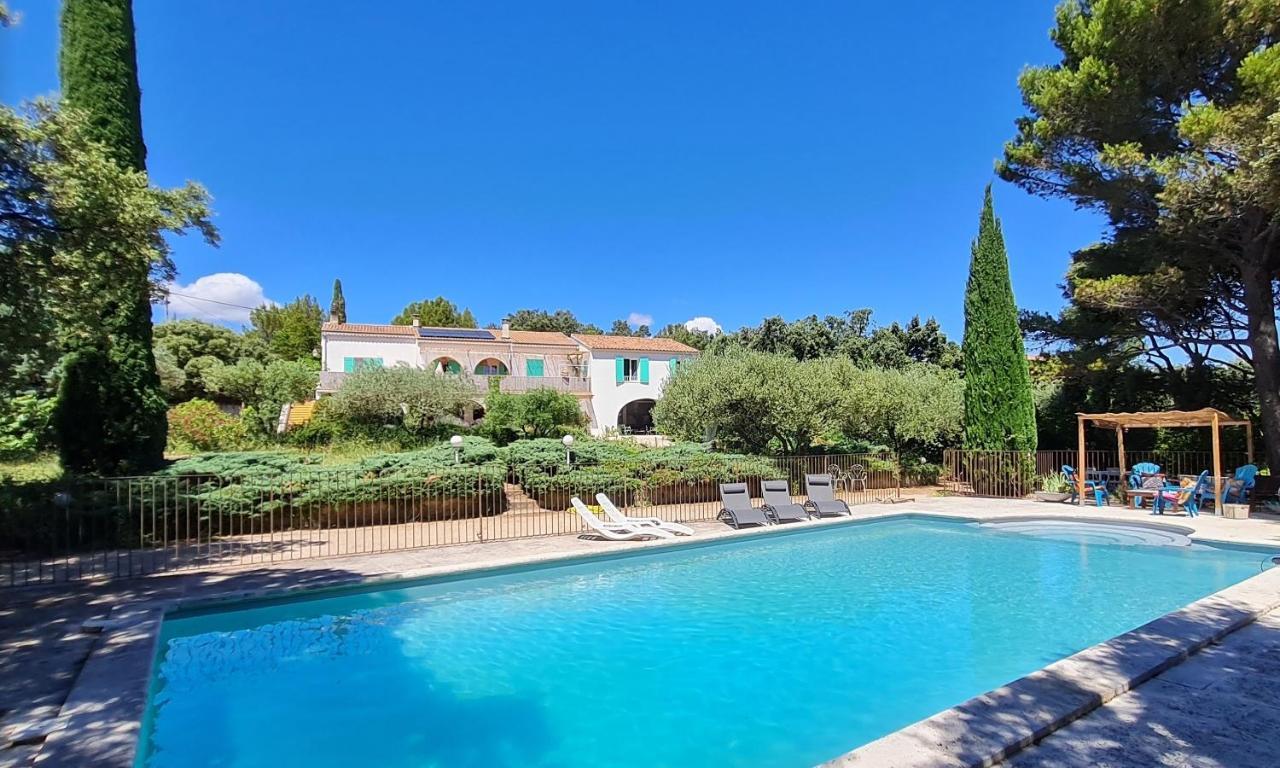 Hotel Domaine Colibri En Provence Pujaut Exterior foto